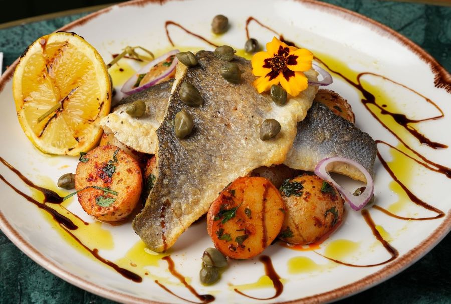 Enjoy Fresh Mezze and Small Plates Near NW5 at Haylaz Brasserie