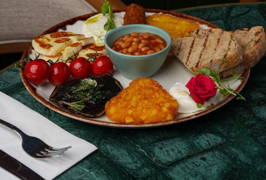 Haylaz Brasserie: The Perfect Place for Brunch with Friends Near Tufnell Park Underground