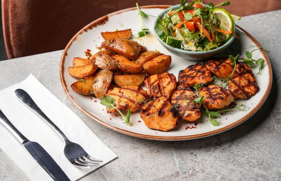 Fresh & Flavourful Mezze Platters for Lunch Near NW5 – Haylaz Brasserie
